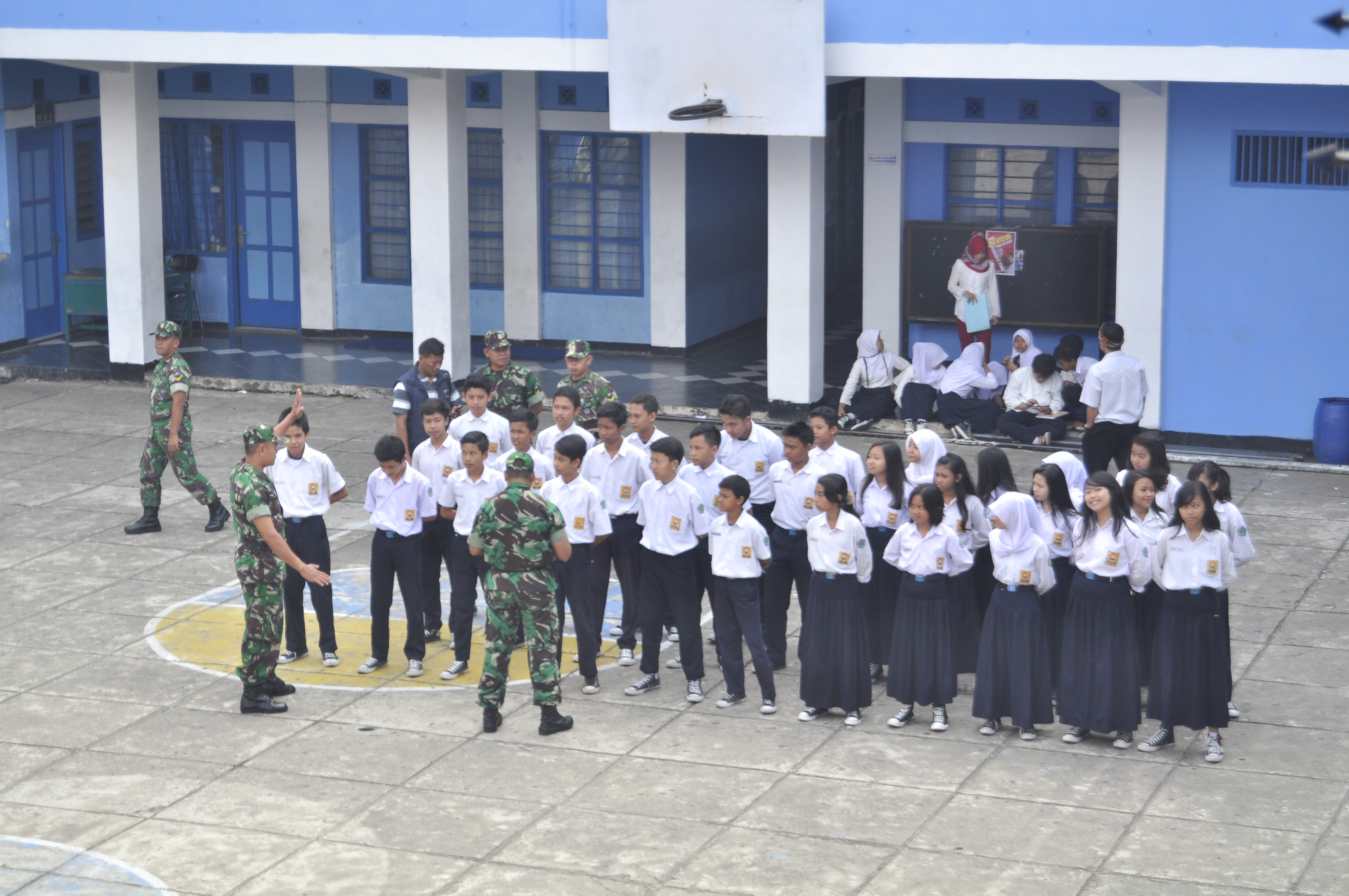 Pendidikan bela negara untuk anggota OSIS